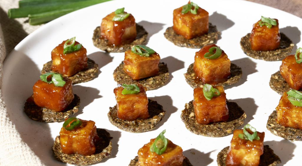 Miso Maple Tofu Bites made with Mary’s Organic Crackers Super Seed Seaweed & Black Sesame Crackers.